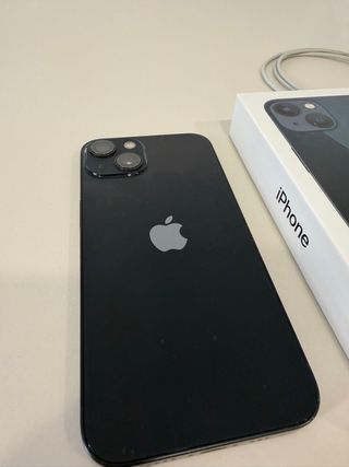 iPhone 13 Negro 128GB + Cable