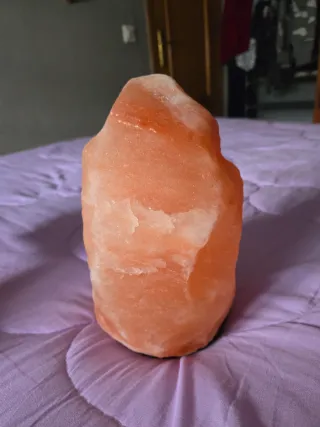Lámpara de sal rosa natural