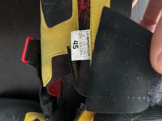 Pies de gato La Sportiva amarillos