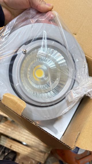 Luz LED empotrable orientable (8 unidades)