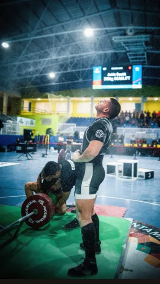 2 ENTRENADORES PERSONALES ONLINE + DIETA