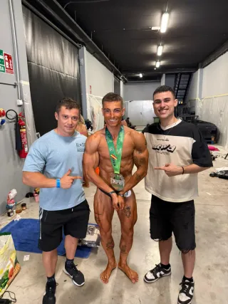 2 ENTRENADORES PERSONALES ONLINE + DIETA