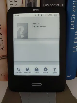 Libro electrónico con funda árbol multicolor