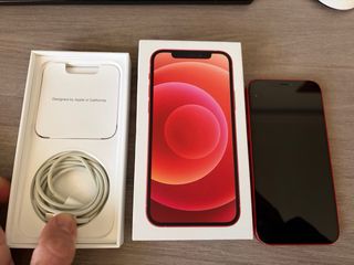 iPhone 12 Rojo
