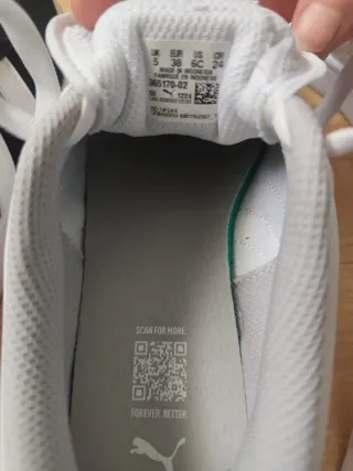 Zapatillas Puma Blancas y Grises