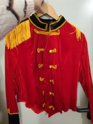 Disfraz mujer circo rojo y dorado