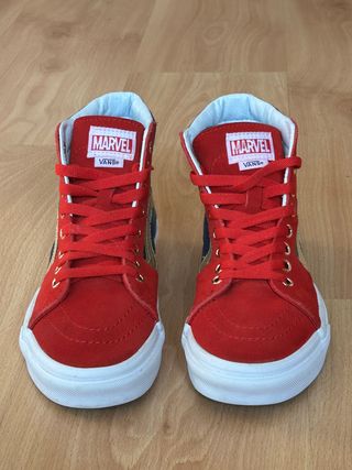 Zapatillas Vans x Marvel 37 SK8-Hi Captain Marvel