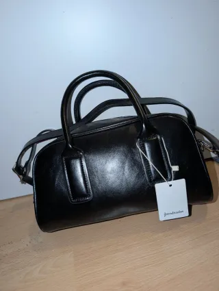 Bolso Negro Pequeño Stradivarius