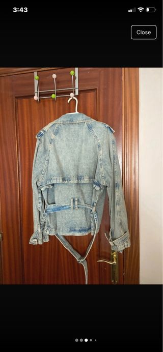 Chaqueta vaquera Stradivarius tipo gabardina