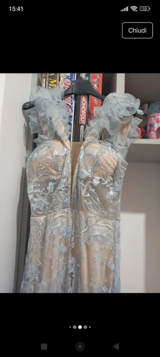 Abito da cerimonia o 18° azzurro e nude