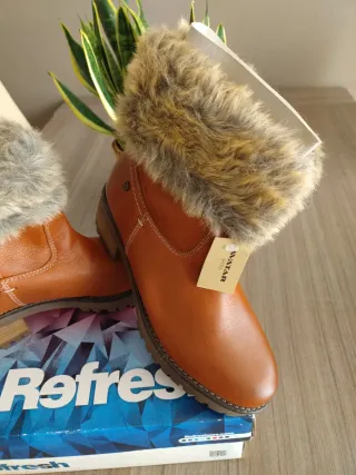 Botines de piel Refresh forrados de borrego