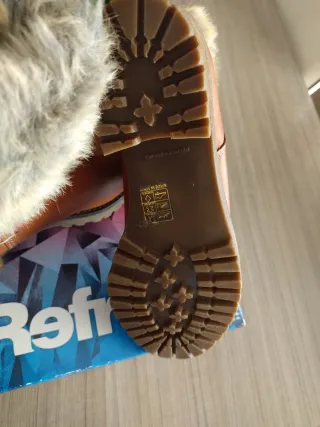 Botines de piel Refresh forrados de borrego