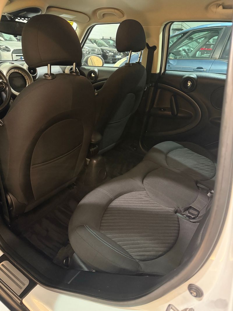 MINI Countryman Cooper SD (2011) 2011, foto 14