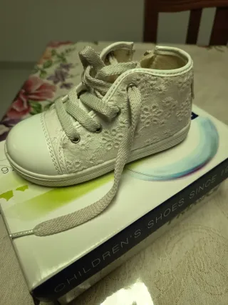 Primigi Scarpe Bimba Pizzo Bianco Zip Lacci 24