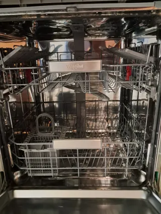 Lavavajillas Whirlpool Acero Inoxidable.