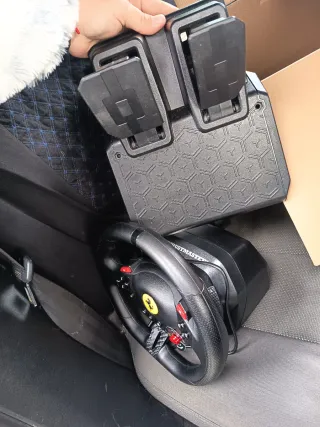 Volante Ferrari 296GTB PS5/PS4/PC