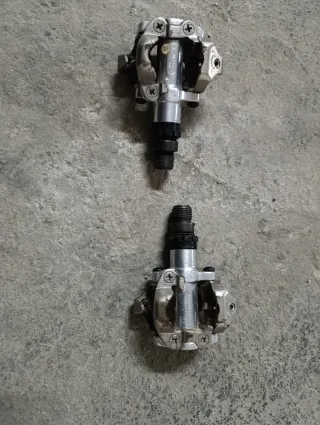 Pedales Shimano MTB