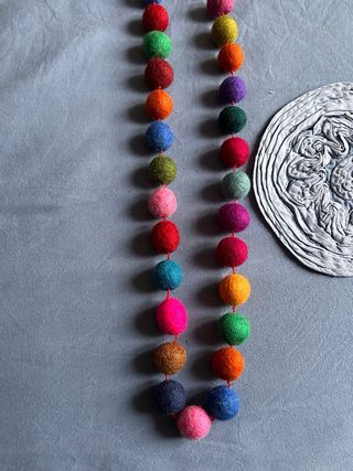 Collar Bolas Lana Multicolor