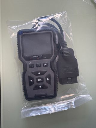 OBDII V519 Lector de Códigos/Fallos motor Coche