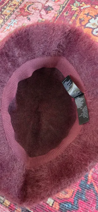 Cappellino invernale fuzzy bordeaux