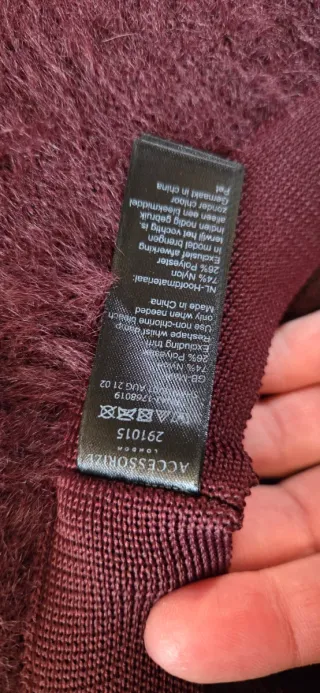 Cappellino invernale fuzzy bordeaux