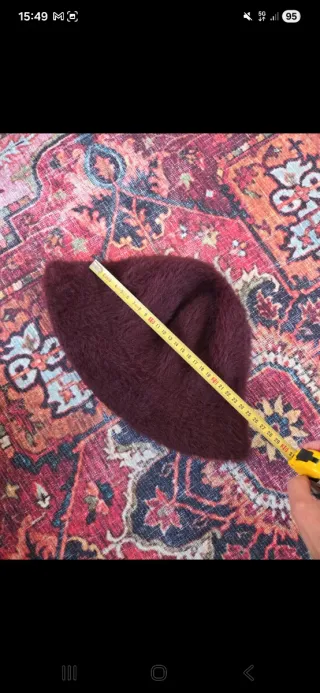 Cappellino invernale fuzzy bordeaux