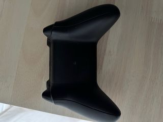 Xbox Series X 2023 con mando