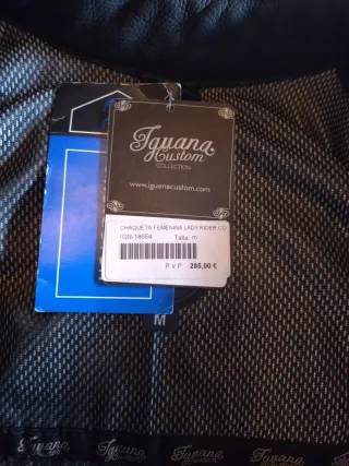 Chaqueta de cuero para moto mujer. Iguana Custom.