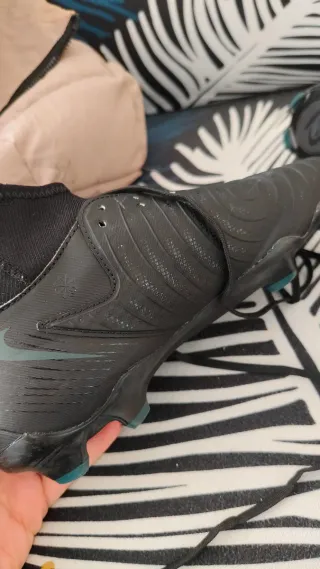 Botas de fútbol Nike Phantom Luna II Academy