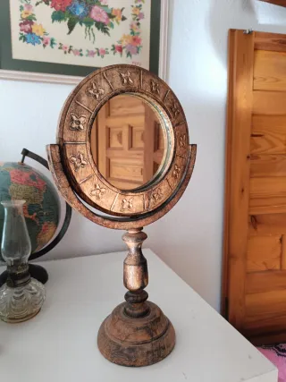 Espejo de sobremesa madera tallada
