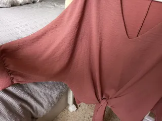 Blusa Primark anudada rosa