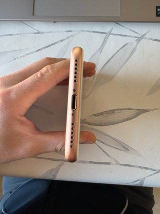 iPhone 8 Dorado 64GB