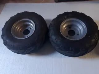 Ruedas Quad (Neumático y Llanta)