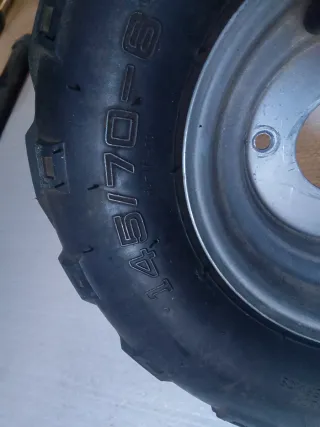 Ruedas Quad (Neumático y Llanta)