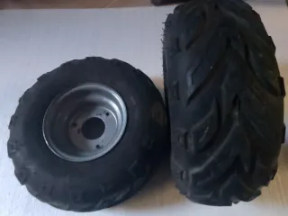 Ruedas Quad (Neumático y Llanta)