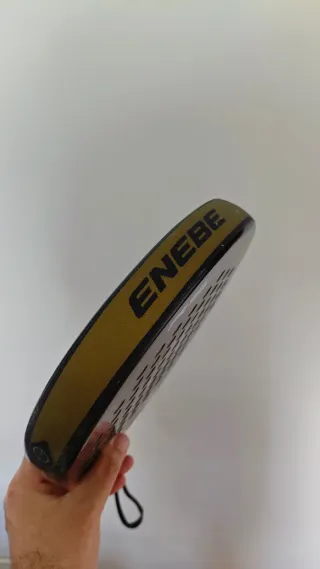 Pala NB RS 8.1 Black. 380g. Muy poco uso.