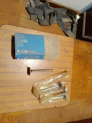 4 Válvulas Seat 850 coupé