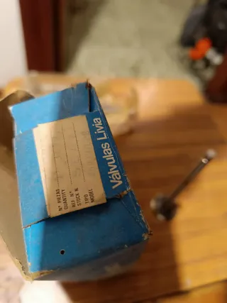 4 Válvulas Seat 850 coupé