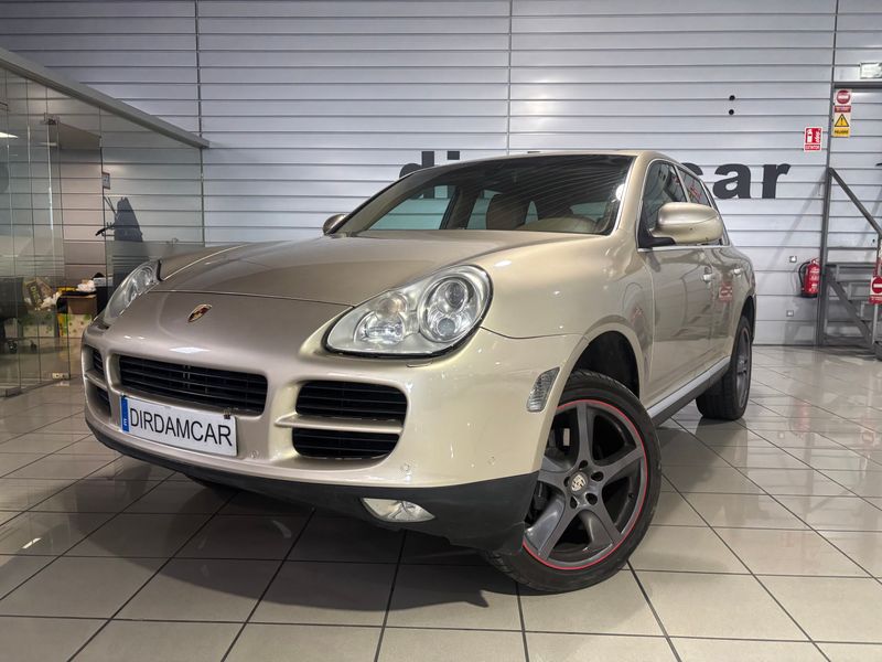 Porsche Cayenne 2004 - foto 1