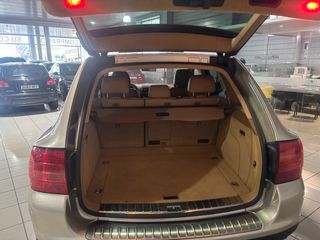 Porsche Cayenne 2004