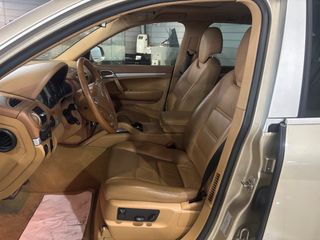 Porsche Cayenne 2004