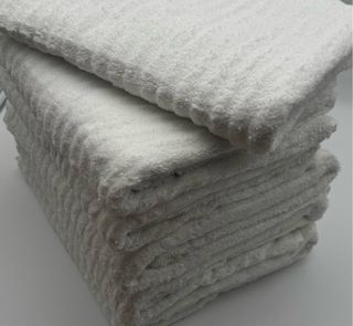 Lote de dos toallas 100% algodón 100x150 cm