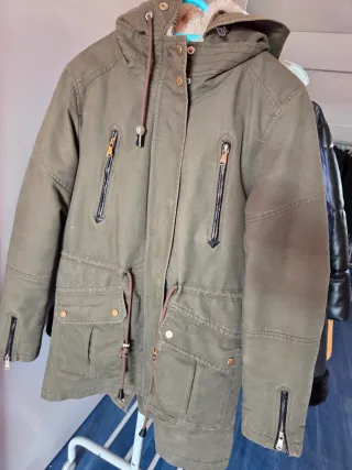 Parka verde militar mujer con forro