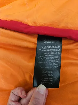 Cazadora Orolay Roja con Capucha