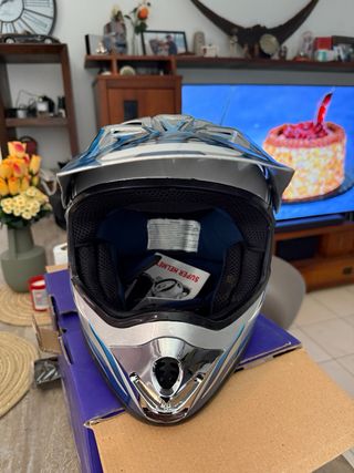 Casco Moto Cross Plata y Azul y conjunto