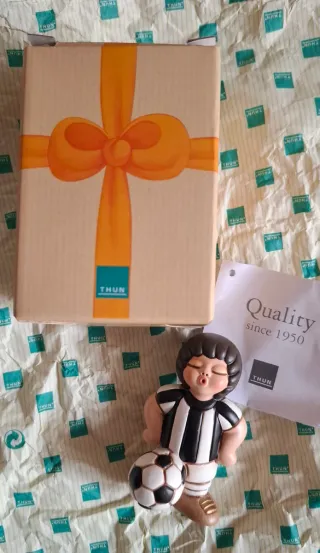 Statua Thun Calciatore Bianco Nero