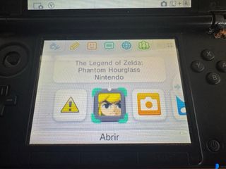 Nintendo 3DS XL Roja funcionando