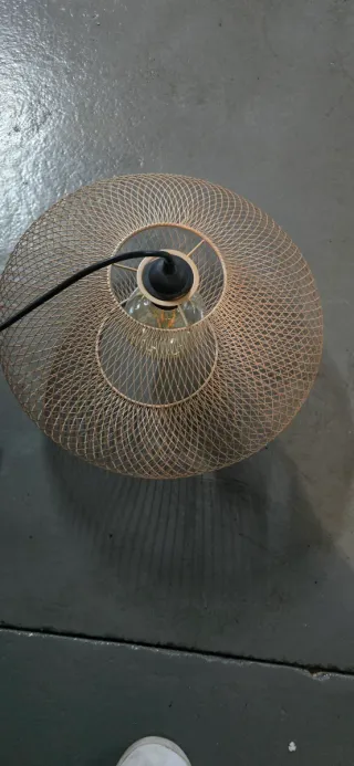 2 Lámparas colgante dorada con bombilla