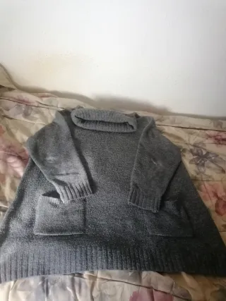 Jersey cuello alto gris