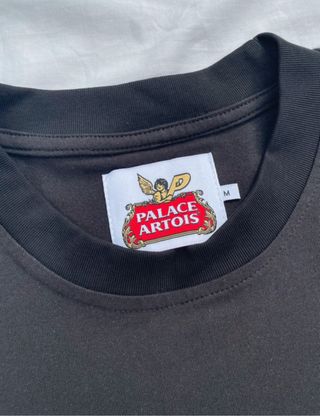 Palace x Stella Artois Camiseta Negra